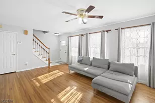 6 Hoagland Ct, Bridgewater, NJ 08807 - Photo 4