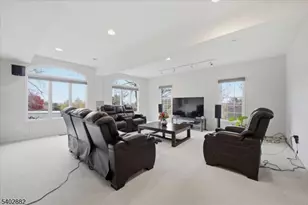 13 Old Schoolhouse Rd, Bethlehem Township, NJ 08802 - Photo 16