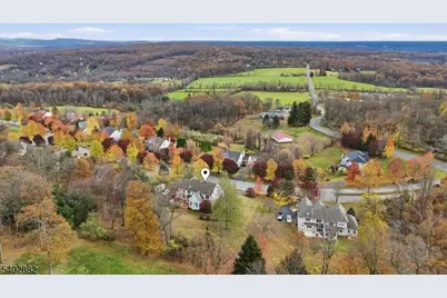 13 Old Schoolhouse Rd, Bethlehem Township, NJ 08802 - Photo 6