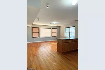 104 Luttgen Pl #4, Linden, NJ 07036 - Photo 8