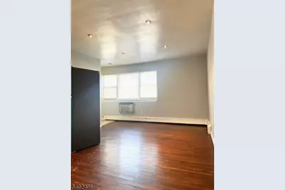 2428 Saint Georges Ave #B6, Rahway, NJ 07065 - Photo 4