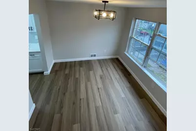 86 Vaughan Dr, Newark, NJ 07103 - Photo 8