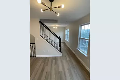 86 Vaughan Dr, Newark, NJ 07103 - Photo 6