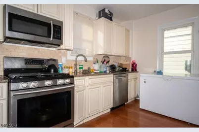 20 Mount Vernon Ave, Irvington, NJ 07111 - Photo 4