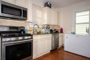 20 Mt Vernon Ave, Irvington, NJ 07111 - Photo 4