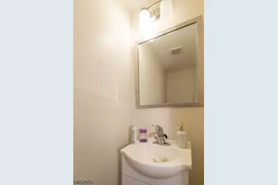 20 Mount Vernon Ave, Irvington, NJ 07111 - Photo 14