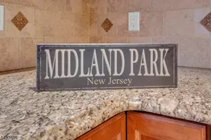 60 Bank St, Midland Park, NJ 07432 - Photo 12