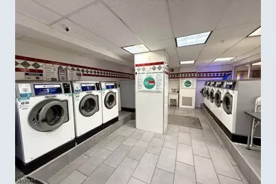 60 Parkway Dr #10G, East Orange, NJ 07017 - Photo 8