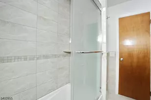 18 Schirra Dr, Wanaque, NJ 07465 - Photo 28