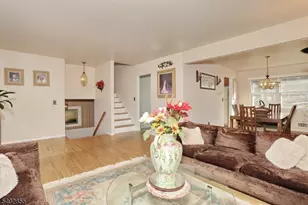 18 Schirra Dr, Wanaque, NJ 07465 - Photo 8