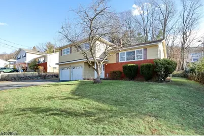 18 Schirra Dr, Wanaque, NJ 07465 - Photo 42