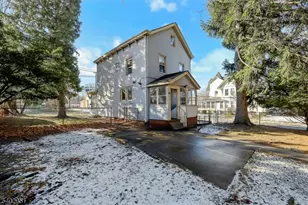 63 Wyckoff Ave, Waldwick, NJ 07463 - Photo 2