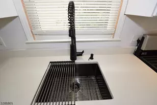 40 Glaser Ave, Raritan, NJ 08869 - Photo 4