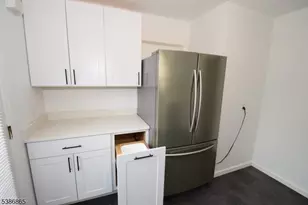 40 Glaser Ave, Raritan, NJ 08869 - Photo 8