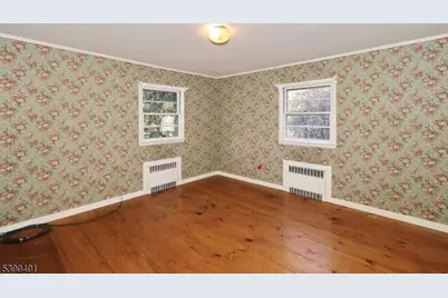 10 Red Maple Ln, Kenilworth, NJ 07033 - Photo 12