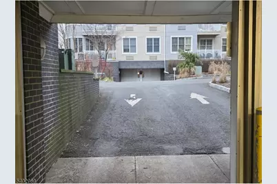 30 Freedomway #102, Jersey City, NJ 07305 - Photo 24