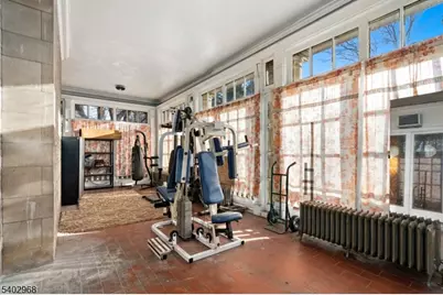 229 Ballantine Pkwy, Newark, NJ 07104 - Photo 10