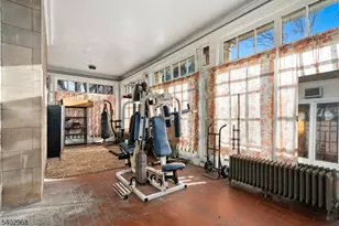 229 Ballantine Pkwy, Newark, NJ 07104 - Photo 10