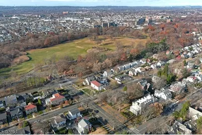 229 Ballantine Pkwy, Newark, NJ 07104 - Photo 28