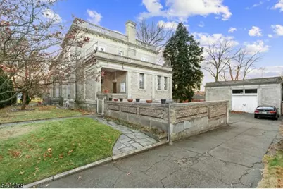 229 Ballantine Pkwy, Newark, NJ 07104 - Photo 2