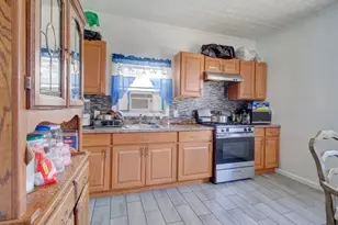 320 Clifton Ave, Newark, NJ 07104 - Photo 16