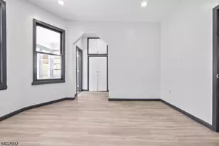 211 N 13th St, Newark, NJ 07107 - Photo 16