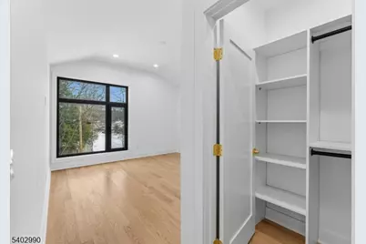 83 Falcon Rd, Livingston, NJ 07039 - Photo 32