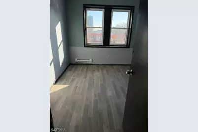 65 Victoria Ave, Newark, NJ 07104 - Photo 2