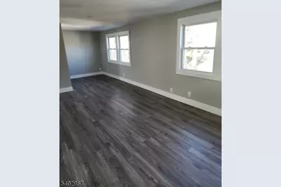 93 Hughes St #5, Maplewood, NJ 07040 - Photo 2