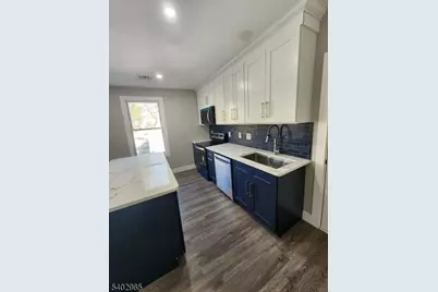 93 Hughes St #4, Maplewood, NJ 07040 - Photo 6