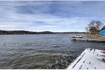 96 E Shore Trl, Sparta Township, NJ 07871 - Photo 12