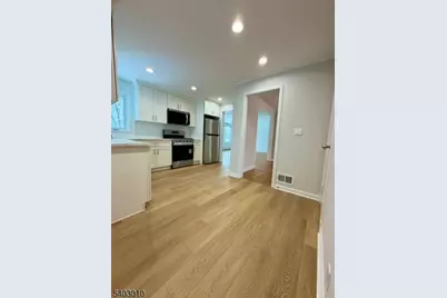 19 Pitt Rd, Springfield, NJ 07081 - Photo 2