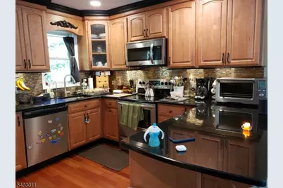 49 Harrison Rd, 2nd Floor, Riverdale, NJ 07457 - Photo 2