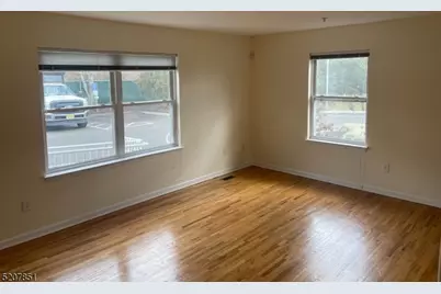 1527 Lamberts Mill Rd #1A, Westfield, NJ 07090 - Photo 4