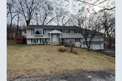 1 Gray Terr, Woodland Park, NJ 07424 - Photo 2