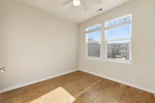 38 Bond St, North Brunswick Township, NJ 08902 - Photo 22