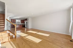 38 Bond St, North Brunswick Township, NJ 08902 - Photo 14