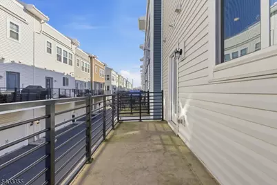 6 Bond St, North Brunswick Township, NJ 08902 - Photo 14