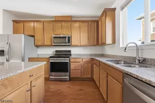 6 Bond St, North Brunswick Township, NJ 08902 - Photo 10