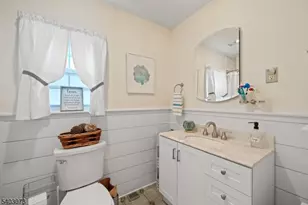 94 Trimble Ave, Clifton, NJ 07011 - Photo 12