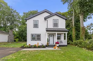 78 Maple Ln, Wayne, NJ 07470 - Photo 1