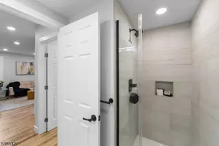 78 Maple Ln, Wayne, NJ 07470 - Photo 24