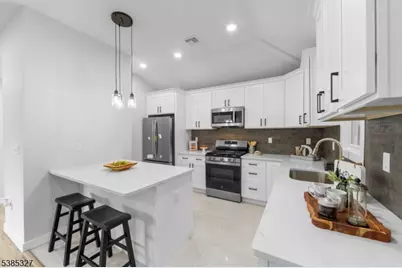 78 Maple Ln, Wayne, NJ 07470 - Photo 20