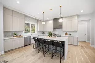 11 Rale Terrace, Livingston, NJ 07039 - Photo 10