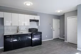 42 Essex St, Paterson, NJ 07501 - Photo 2