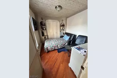 223 W Broadway, Paterson, NJ 07522 - Photo 24