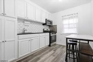 435 Teaneck Rd, Ridgefield, NJ 07660 - Photo 8