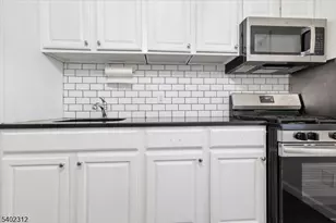 435 Teaneck Rd, Ridgefield, NJ 07660 - Photo 10