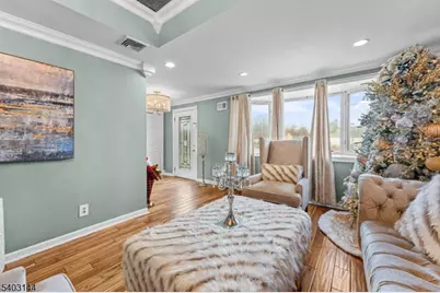 7-02 Lake St, Fair Lawn, NJ 07410 - Photo 6