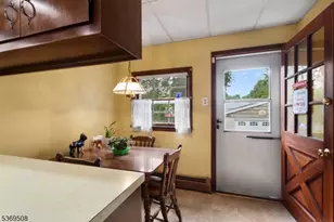 836 S Park Ave, Linden, NJ 07036 - Photo 8